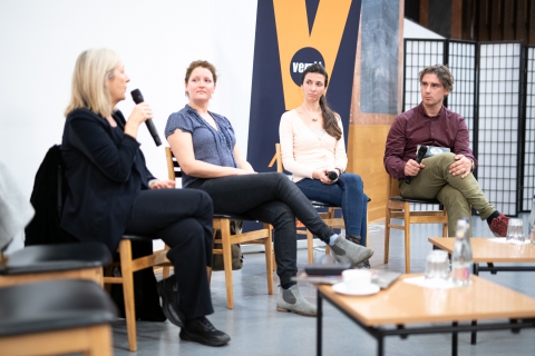 Dok-Szak-Ma: Új forgalmazási stratégiák (Christine Dollhofer, Johanna Huth, Bojana Maric, Józsa László) / Fotó: Rácmolnár Milán Dok-Szak-Ma: Új forgalmazási stratégiák (Christine Dollhofer, Johanna Huth, Bojana Maric, Józsa László) / Fotó: Rácmolnár Milán